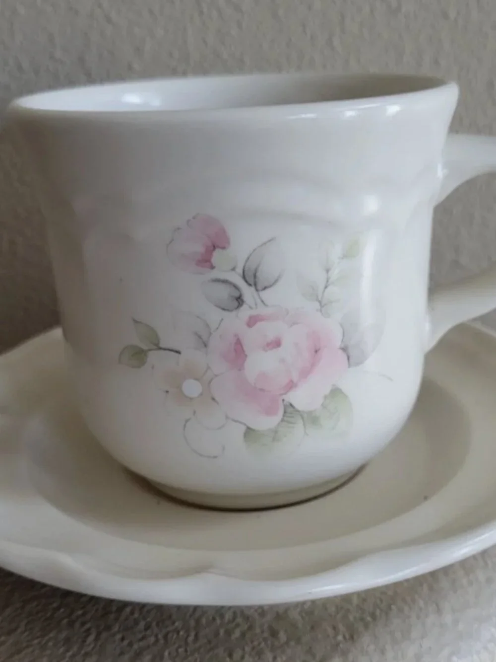 Pfaltzgraff Tea Rose Stoneware Coffee Cup & Saucer set Flower Made in the USA